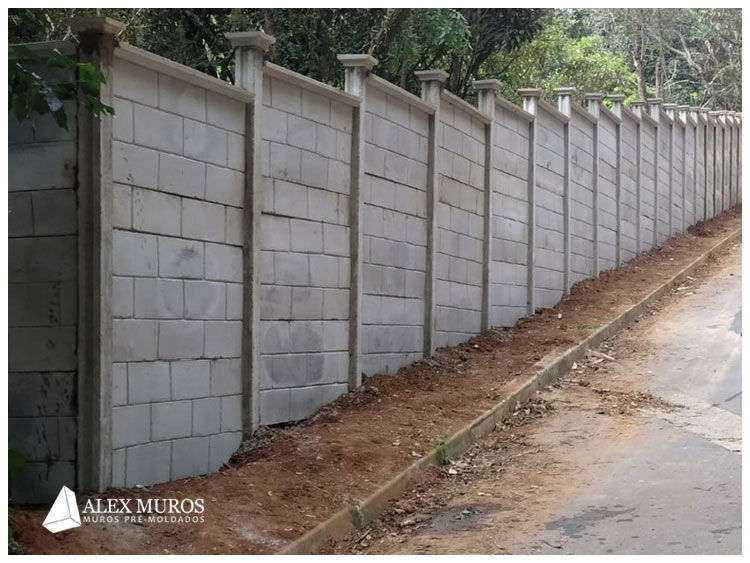 Muros Pré-moldados com pingadeira